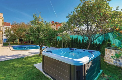 Kastel Stafilic Apartment | Beautiful apartment in Kastel Stafilic