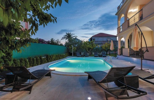 Kastel Stafilic Apartment | Beautiful apartment in Kastel Stafilic