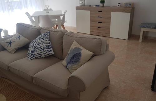 El Roc de Sant Gaieta Apartment | Beautiful apartment facing the sea. a place to dream.