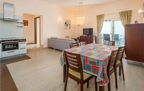 Donji Kraj Apartment | Beautiful Apartment In Moscenicka Draga