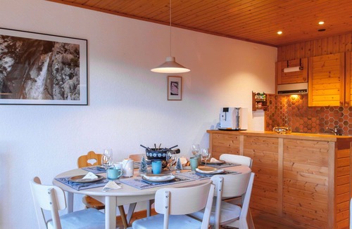 Val d'Illiez Apartment | Beautiful apartment for 6 guests with balcony and panoramic view