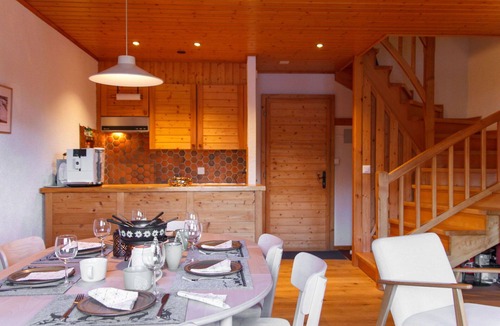 Val d'Illiez Apartment | Beautiful apartment for 6 guests with balcony and panoramic view
