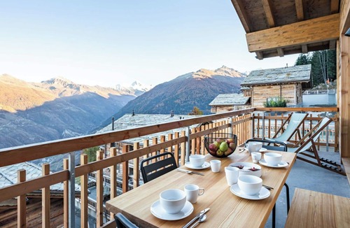 Granges Apartment | Beautiful apartment for 6 people with WIFI, TV and pets allowed