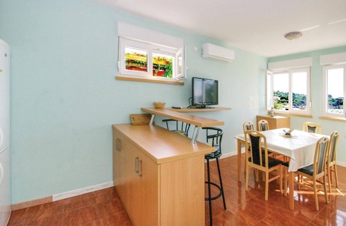 Drvenik Mali Apartment | Beautiful apartment in Drvenik Mali with sauna