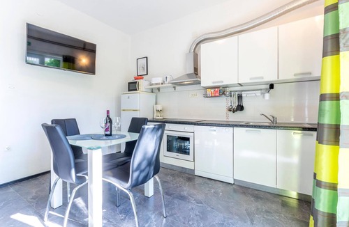Kastel Stari Apartment | Beautiful apartment in Kastel Stari with WiFi