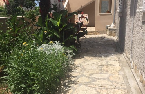 Nevidane Apartment | Beautiful apartment 4 m from the sea