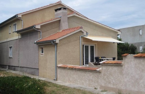 Nevidane Apartment | Beautiful apartment 4 m from the sea