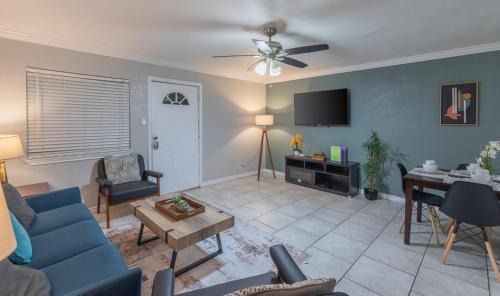 Mahncke Park Apartment | Beautiful Apartment at The Botanical Gardens #1