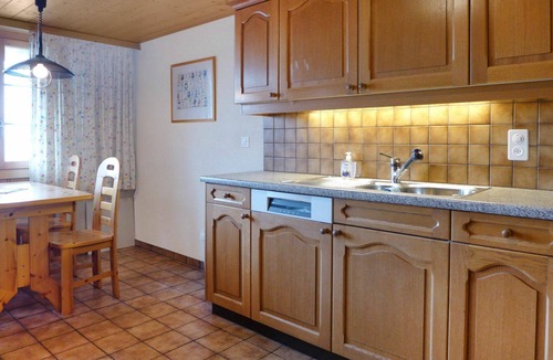 Beatenberg Apartment | Beautiful apartment for 6 people with WIFI, TV, balcony, pets allowed and panoramic view