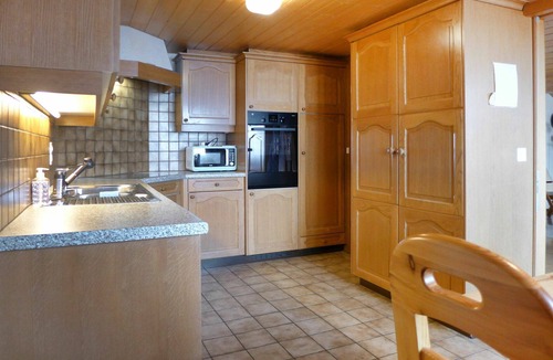 Beatenberg Apartment | Beautiful apartment for 6 people with WIFI, TV, balcony, pets allowed and panoramic view