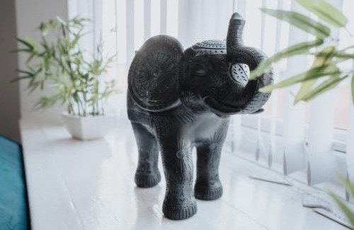 Bootle Apartment | Beautiful apartment dos - free public parking