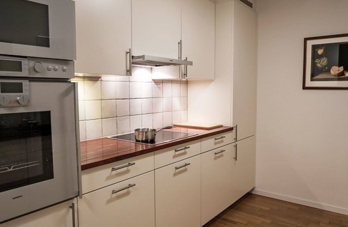 Montreux Apartment | Beautiful apartment for 4 people with pool, WIFI, TV, balcony and panoramic view