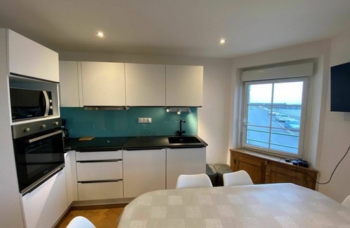 Cancale Apartment | Beautiful apartment for 6 people with WIFI and TV