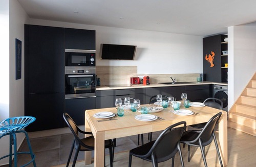 Cancale Apartment | Beautiful apartment for 6 guests with WIFI, TV and terrace