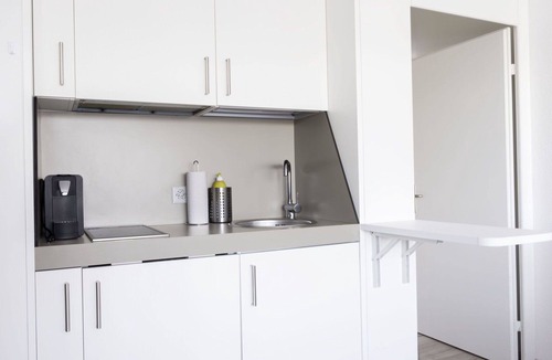 Bissone Apartment | Beautiful apartment for 4 people with A/C, WIFI, pool, TV, balcony and panoramic view