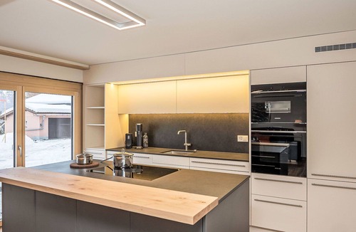 Samedan Apartment | Beautiful apartment for 4 people with WIFI and TV