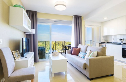 Cabanes Apartment | Beautiful apartment for 4 people with WIFI, A/C, pool, TV and terrace