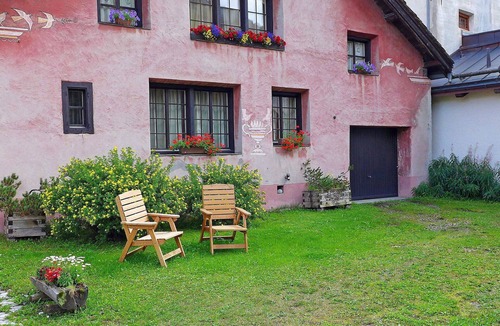 Bever Apartment | Beautiful apartment for 2 people with WIFI, TV, patio and panoramic view