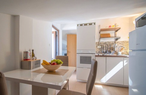 Stinica Apartment | Beautiful apartment for 4 guests with A/C, WIFI, TV and terrace