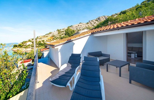 Stinica Apartment | Beautiful apartment for 4 guests with A/C, WIFI, TV and terrace