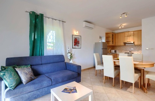 Vosteni Apartment | Beautiful apartment for 6 people with private pool, A/C, WIFI, TV and terrace