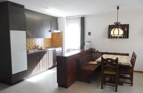 Engelberg Apartment | Beautiful apartment for 6 people with WIFI, TV, balcony and pets allowed