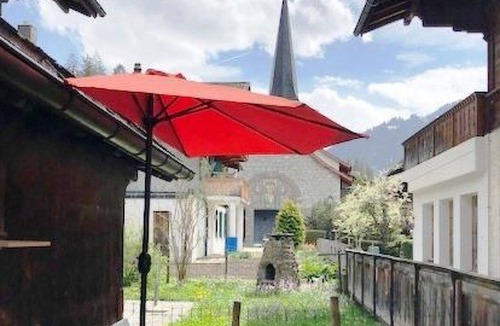 Gstaad Apartment | Beautiful apartment for 2 people with WIFI, balcony and parking