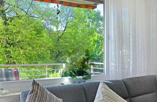 Losone Apartment | Beautiful apartment for 4 guests with WIFI, TV, balcony, pets allowed and parking