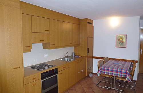 Carona Apartment | Beautiful apartment for 3 people with WIFI, TV, patio, pets allowed and panoramic view