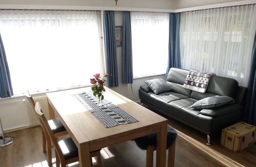 Sedrun Apartment | Beautiful apartment for 5 guests with WIFI, TV, patio, pets allowed, panoramic view and parking