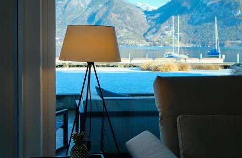 Faulensee Apartment | Beautiful apartment for 4 guests with WIFI, TV, balcony and parking
