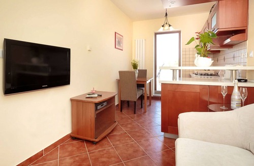 Brajkovici Apartment | Beautiful apartment for 3 people with A/C, WIFI, TV and terrace