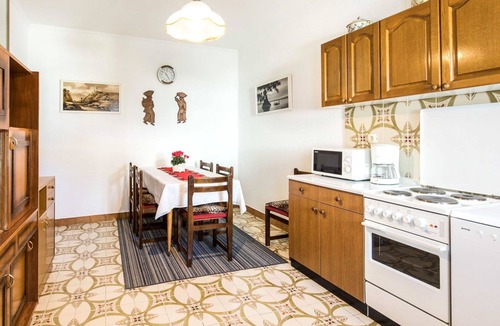 Donji Kraj Apartment | Beautiful apartment for 4 guests with A/C, WIFI, TV, terrace and pets allowed