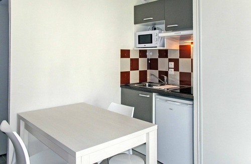 Auberville Apartment | Beautiful apartment for 4 people with WIFI, TV, terrace, pets allowed and parking