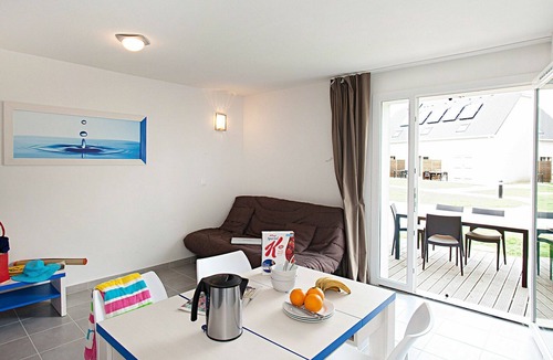 Auberville Apartment | Beautiful apartment for 4 people with WIFI, TV, terrace, pets allowed and parking
