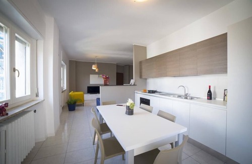 Beauvais Apartment | Beautiful apartment