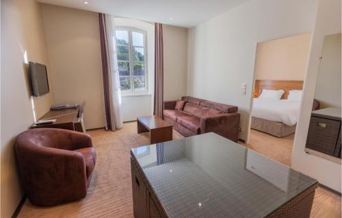 Saint-Affrique Apartment | Beautiful Apartment In Saint-Affrique