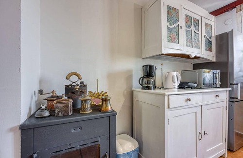 Veli Losinj Apartment | Beautiful apartment in Veli Losinj with WiFi
