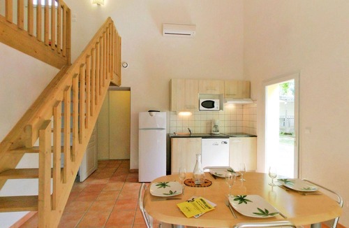 Argeles-sur-Mer House | Beautiful apartment in villa for 8 people with WIFI, A/C, pool, TV, terrace and pets allowed
