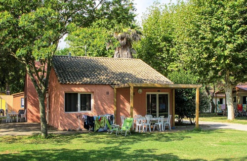 Argeles-sur-Mer House | Beautiful apartment in villa for 8 people with WIFI, A/C, pool, TV, terrace and pets allowed