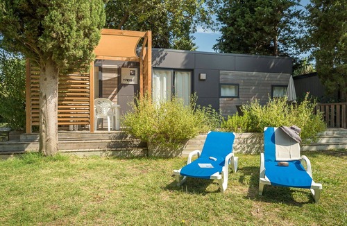 Argeles-sur-Mer House | Beautiful apartment in villa for 6 guests with A/C, pool, WIFI, TV, terrace and pets allowed