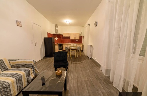 Combronde Apartment | Beautiful apartment in COMBRONDE