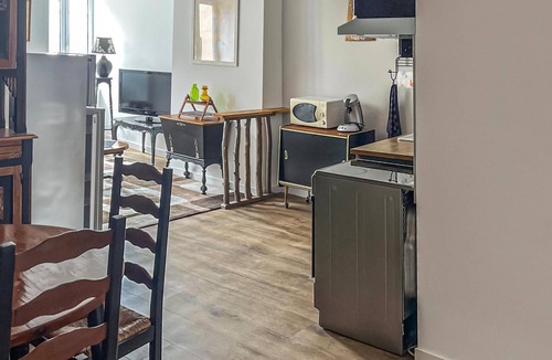 Pradelles Apartment | Beautiful apartment in Pradelles with WiFi