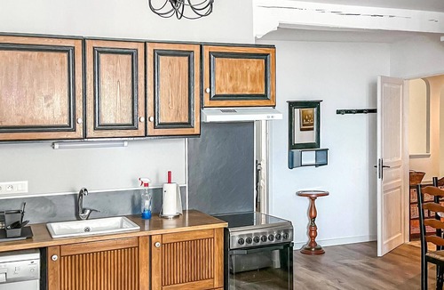 Pradelles Apartment | Beautiful apartment in Pradelles with WiFi