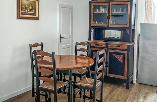 Pradelles Apartment | Beautiful apartment in Pradelles with WiFi