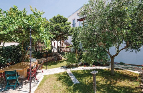 Posedarje Apartment | Beautiful apartment in Posedarje with WiFi