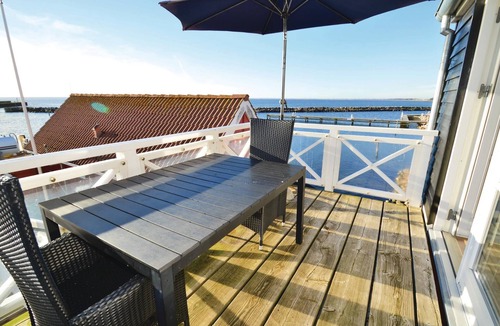 Borre Apartment | Beautiful apartment in Borre with house sea view