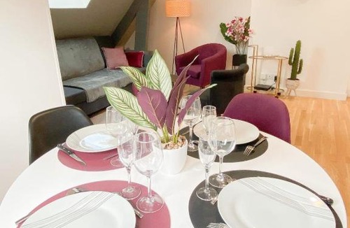 Saint-Jean Apartment | Beautiful apartment in downtown Caen