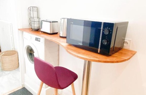 Saint-Jean Apartment | Beautiful apartment in downtown Caen