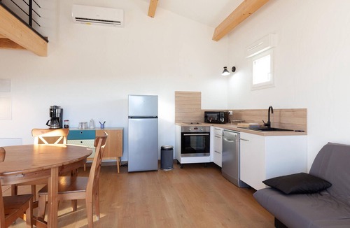 Eyragues Apartment | Beautiful apartment in Eyragues